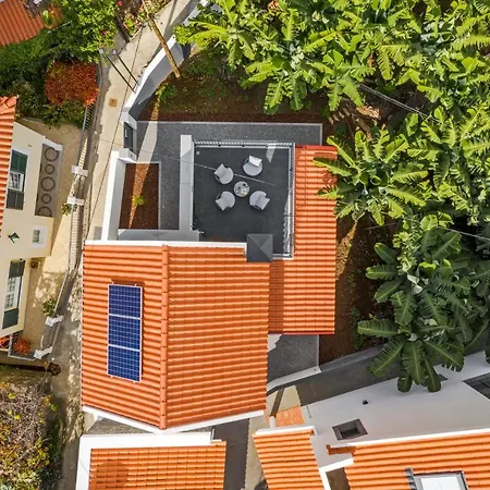 Oscar's House By An Island * Ponta do Sol (Madeira)