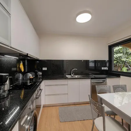 Semesterbostad Oscar's House By An Island