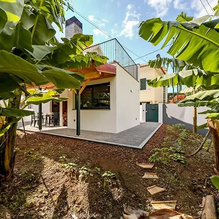 Oscar's House By An Island Ponta do Sol (Madeira)