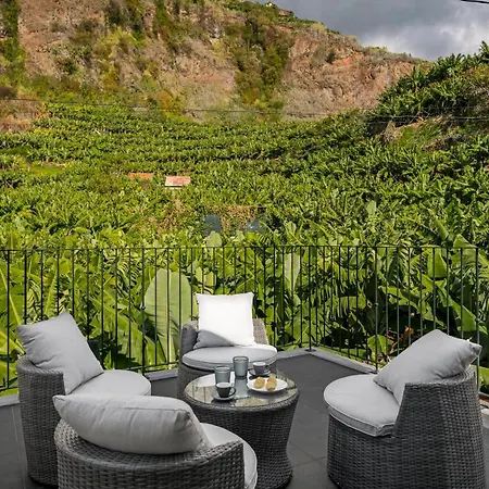 Oscar's House By An Island Semesterbostad Ponta do Sol (Madeira)