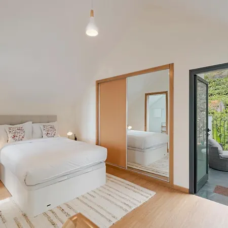 Oscar's House By An Island